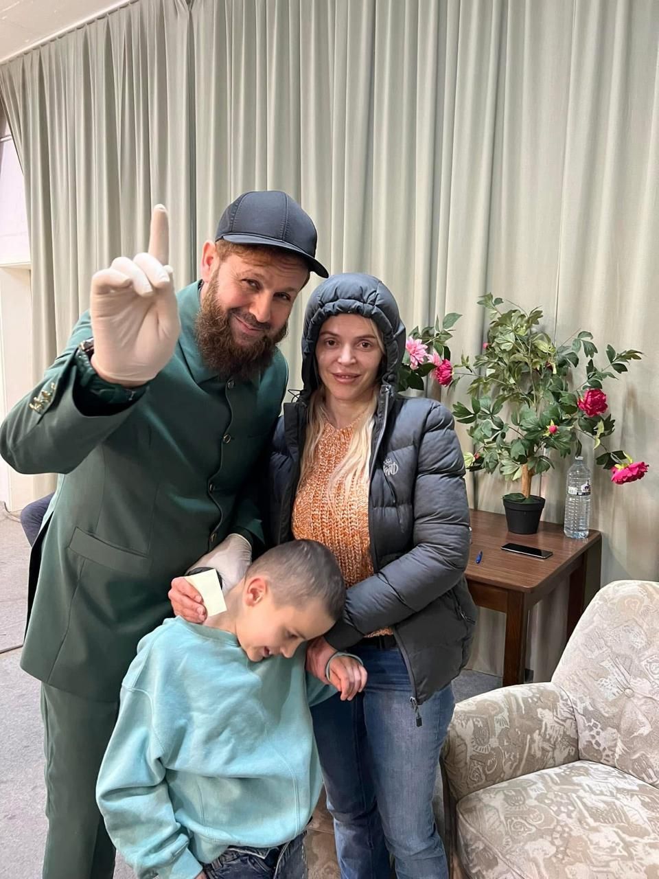 Dr. Mala Ali Kurdistani with patients